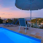 Meropi Villa *